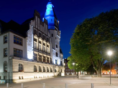 Altes Rathaus, im Dunkeln beleuchtet